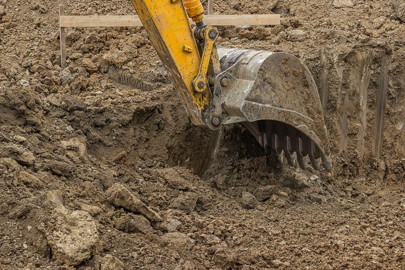 Wynajem koparki z operatorem, Przemysław Siatkowski usługi koparką, zakuwanie węży hydraulicznych, Osowa